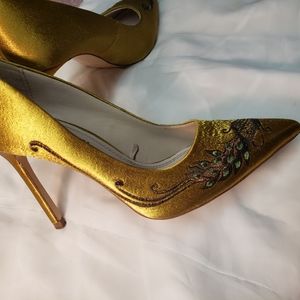 Satin hunter green heels with Peacock detailing